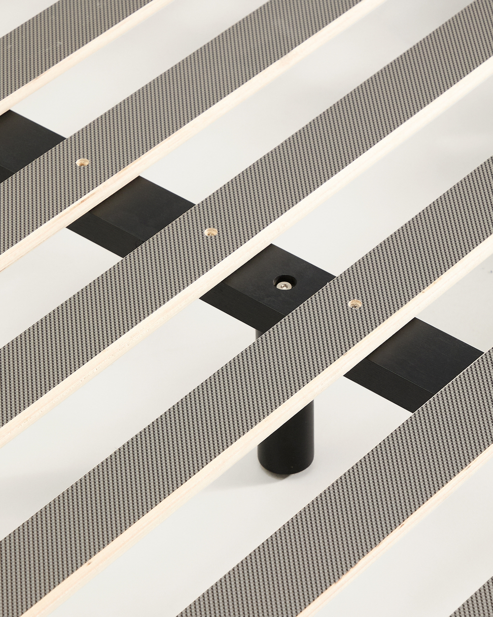 Основание кровати Norlen из орехового шпона с темной отделкой для матраса 180 x 200