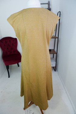 Платье с блестящей ниткой, визуально 48 размер