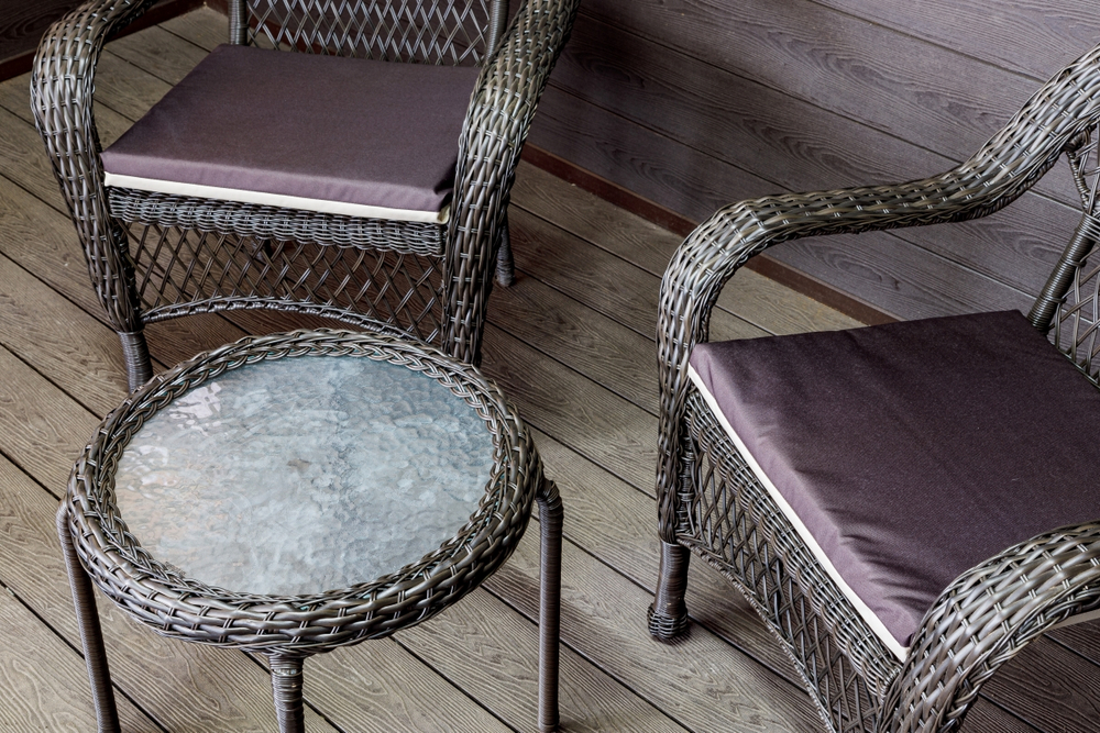 Садовый комплект из искусственного ротанга Мэдисон НЬЮ (Medison NEW) Balcony set с круглым столиком с подушками на сиденье