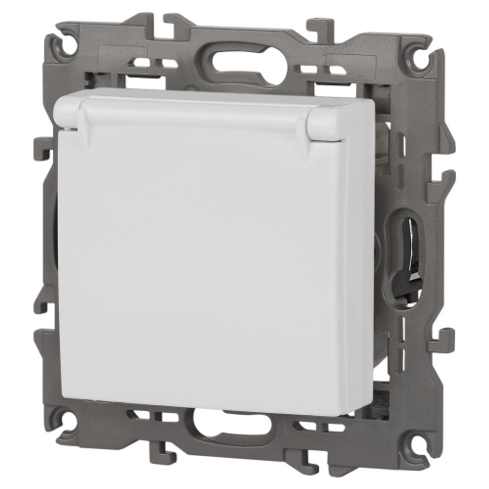 Розетка ЭРА Elegance 14-2103-01М с заземлением 2P+E Schuko со шторками с крышкой 16А-250В белый матовый