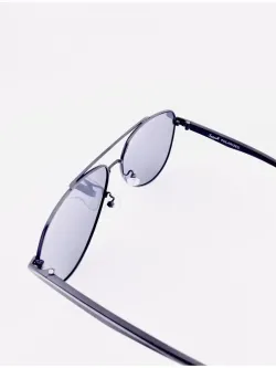 Очки солнцезащитные