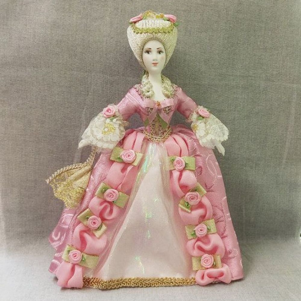 Сувенирная кукла Маркиза в костюме 18 века