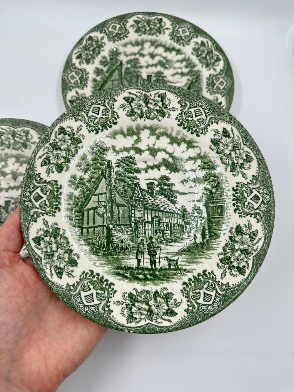 Блюдце English Ironstone