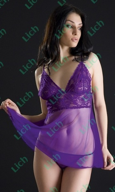 Прозрачная фиолетовая сорочка с кружевным лифом