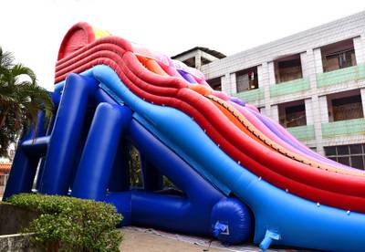 Надувная водная горка «Стремительные спуски», 24*6*8 м