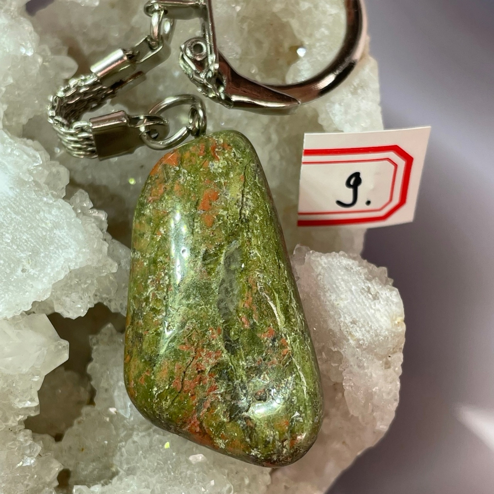 31571 Унакит Брелок галтовка