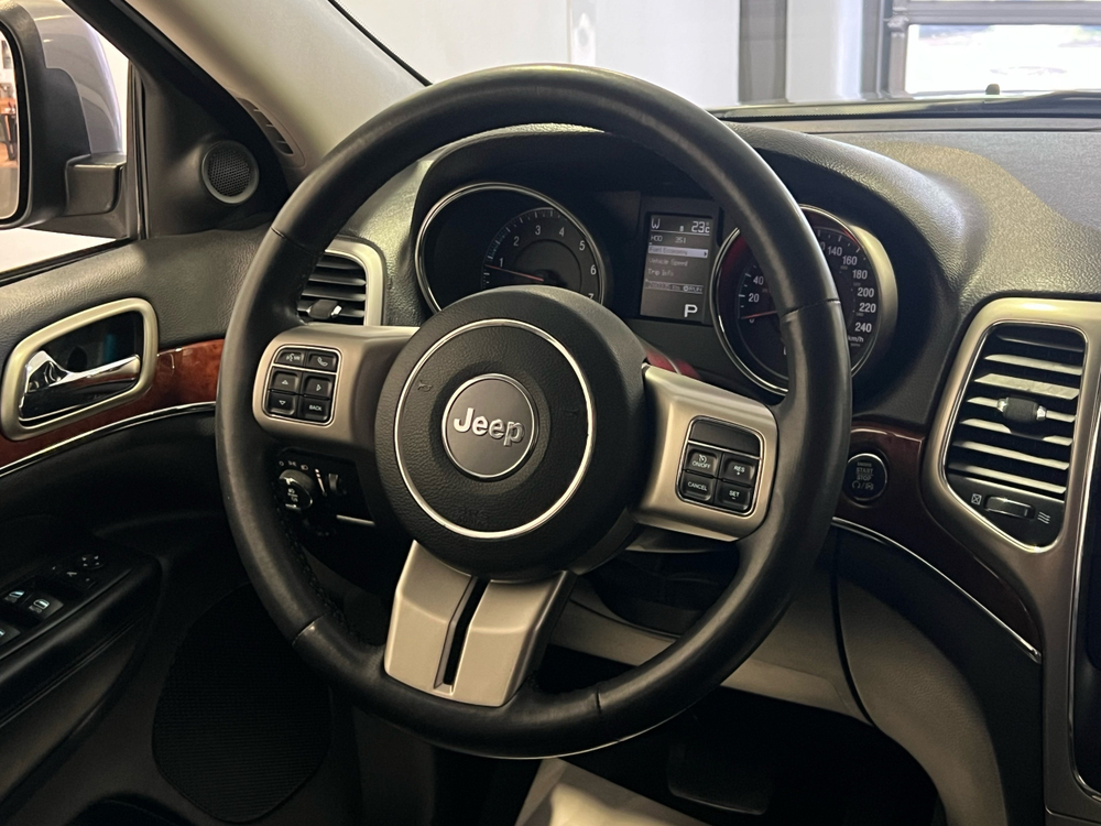 Jeep Grand Cherokee, 2011 год