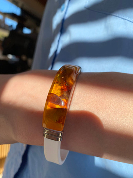 Браслет на каучуковом ремешке