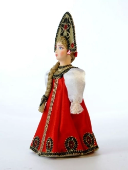 Кукла фарфоровая Русская красавица