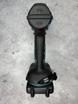 Дрель-шуруповерт Makita 24v бесщеточный, 40-80 Нм, с набором и 2 АКБ