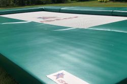 Встраиваемый батут - Обрамление из стального уголка, сетка, пружины, утолщенные матики безопасности