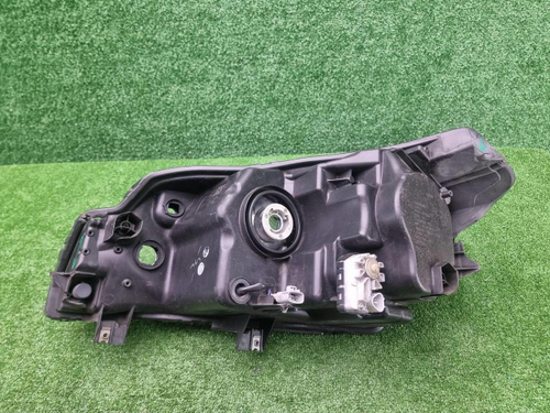 Фара правая Suzuki Vitara 2 (2014-2024) LED