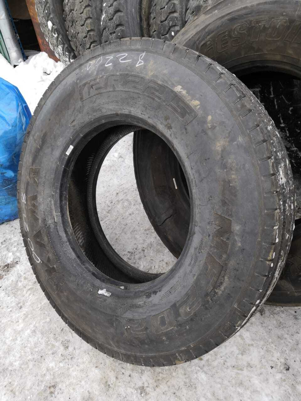 12R22.5 Kama NF202 шина б/у