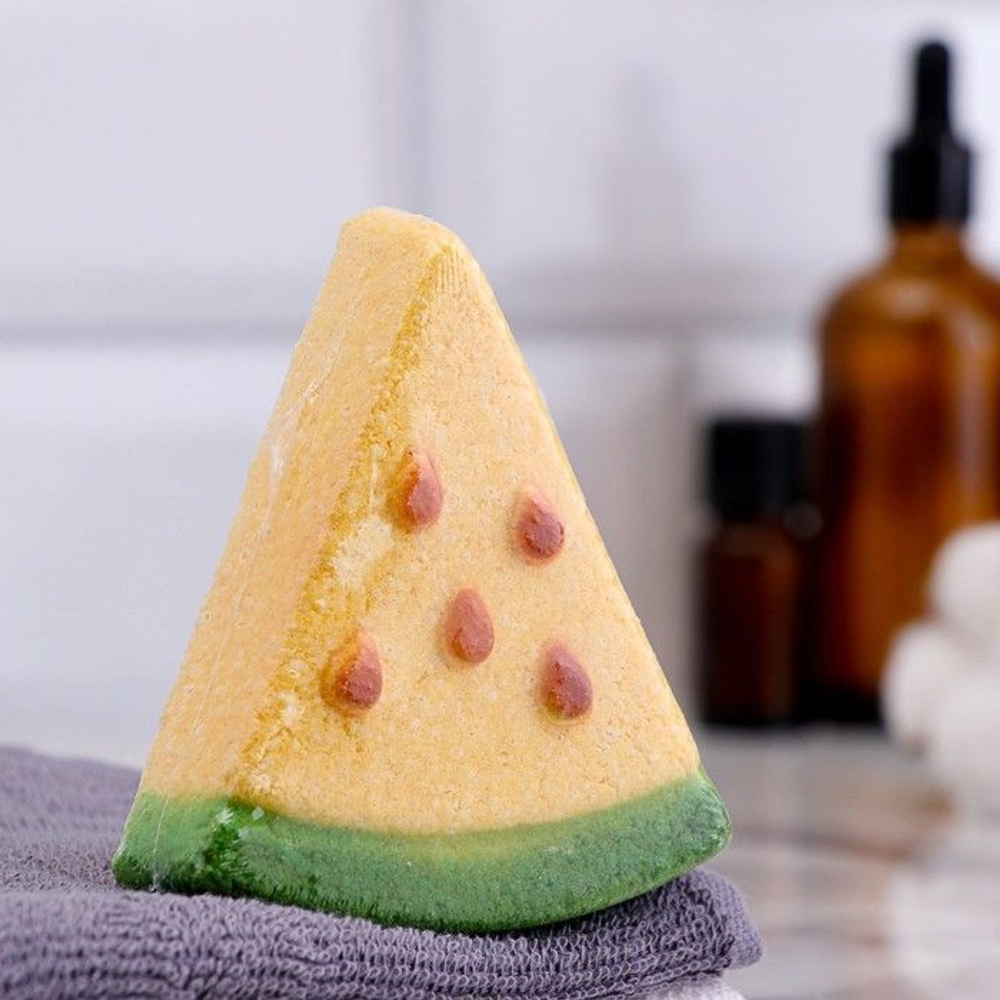 Бомбочка для ванны Долька арбуза с фруктовым ароматом - 100 гр. (Цвет: не задано)