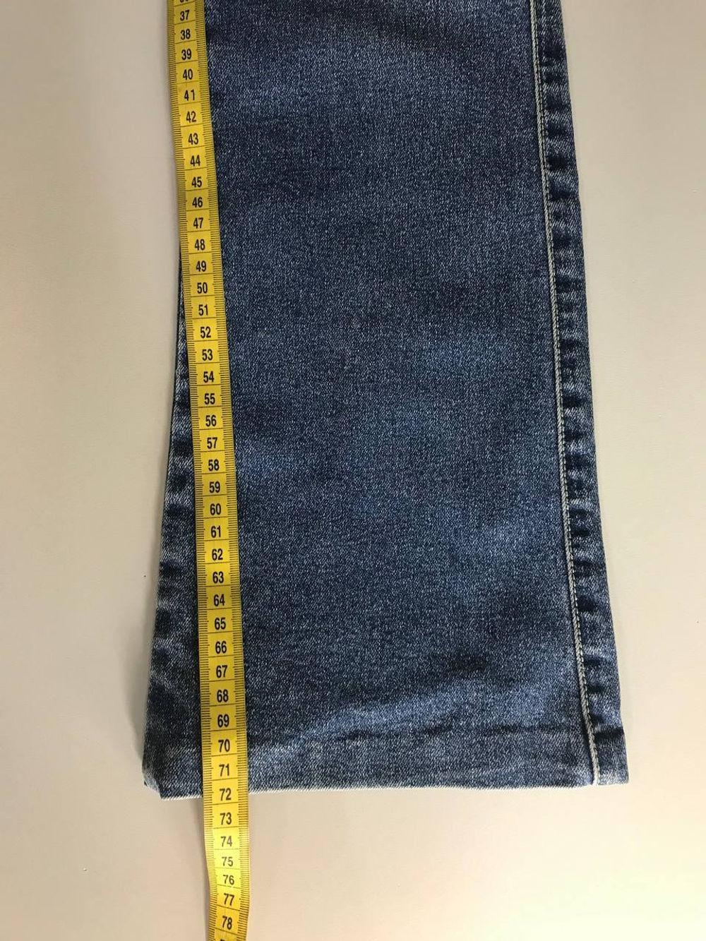 Джинсы Golden Cut лаконичные, маркировка 27, визуально на 42 размер