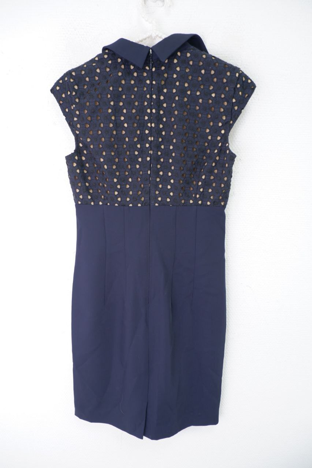 Платье Ann Taylor с коротким рукавом 36 размер