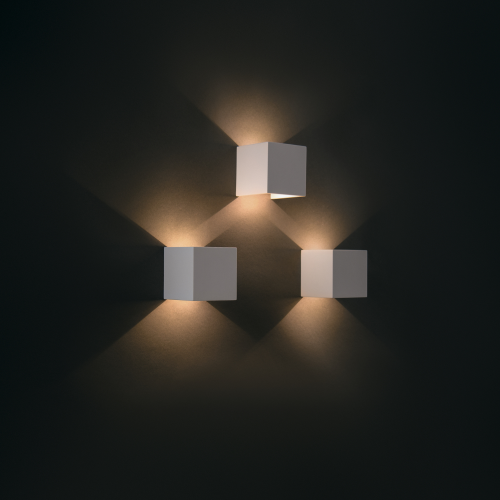 Настенный светильник (бра) Maytoni C155-WL-02-3W-W