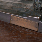 Кабинетная скульптура «Идущий лев»