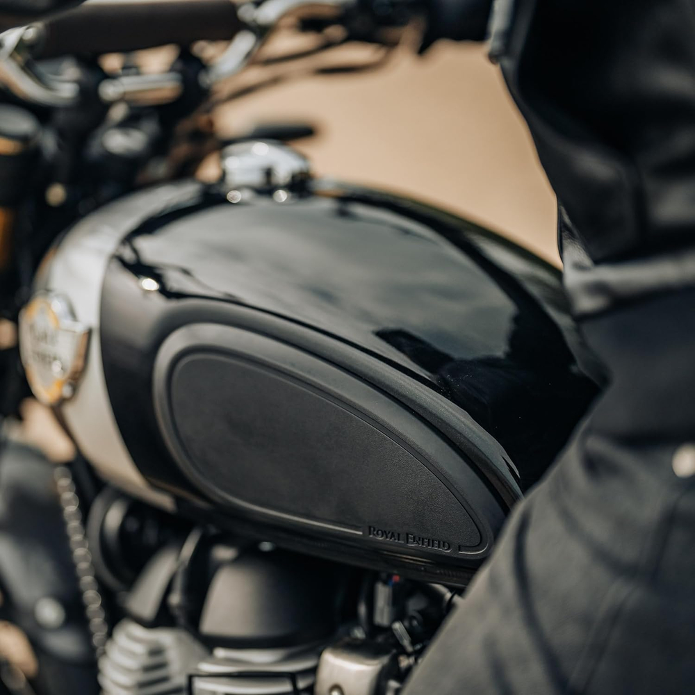 Накладки на бак Royal Enfield Black Tank Pads Bear 650 Interceptor 650, 1990535