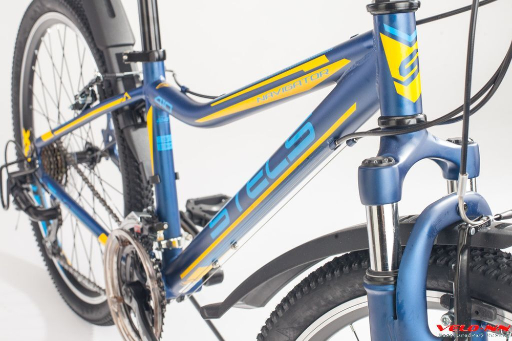 Велосипед STELS Navigator-410 V 24" 21-sp V010 синий/желтый