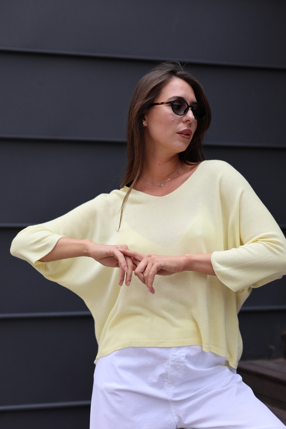 джемпер из тонкого трикотажа