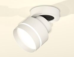 Ambrella Комплект накладного поворотного светильника с акрилом GX53 Споты XM8101025