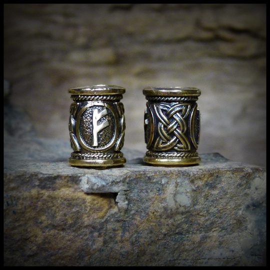 Бусина "Старший Футарк. Руна Феху " (малая) для темляков или браслетов