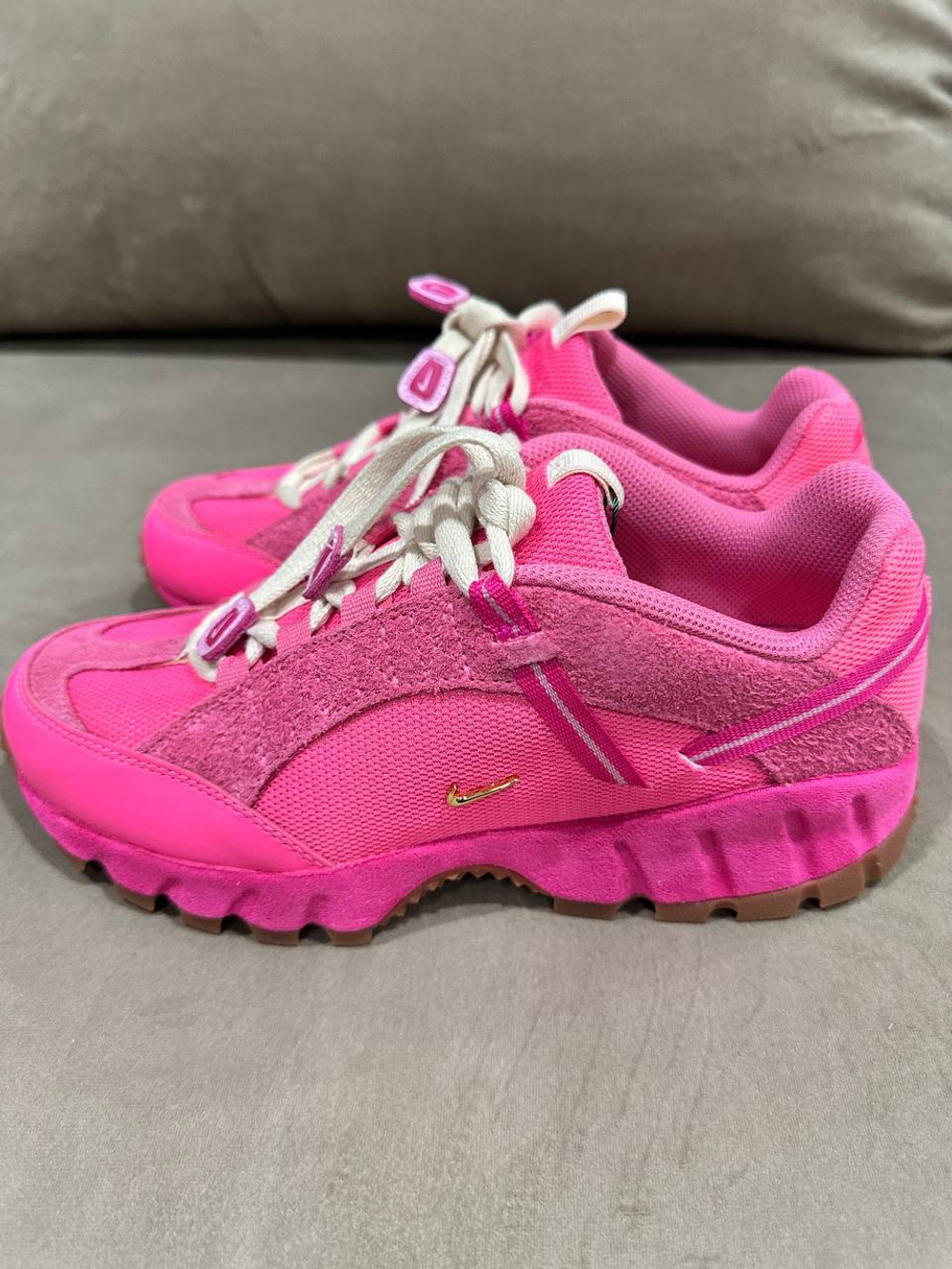 Кроссовки Jacquemus x Nike Air Humara Pink