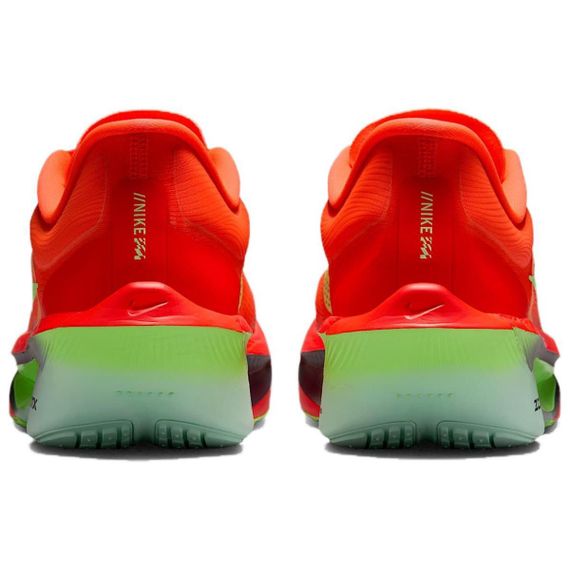 NIKE Zoom Fly 6 Бежевые кроссовки Низкий верх Красный Мужской