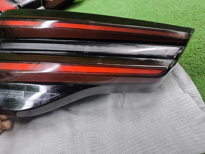 Фонарь левый внутренний BMW X3 G01 (2021-н.в.)