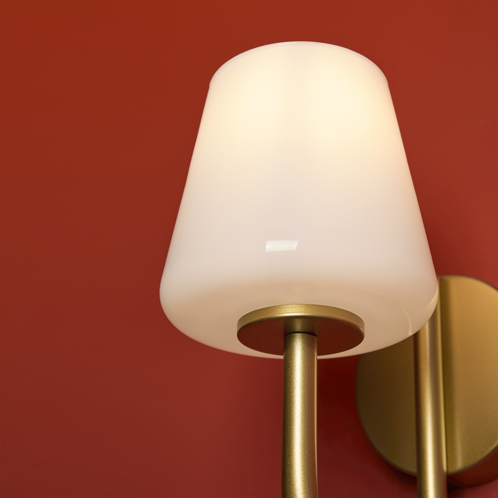 Настенный светильник Freya Jade FR2039WL-01G