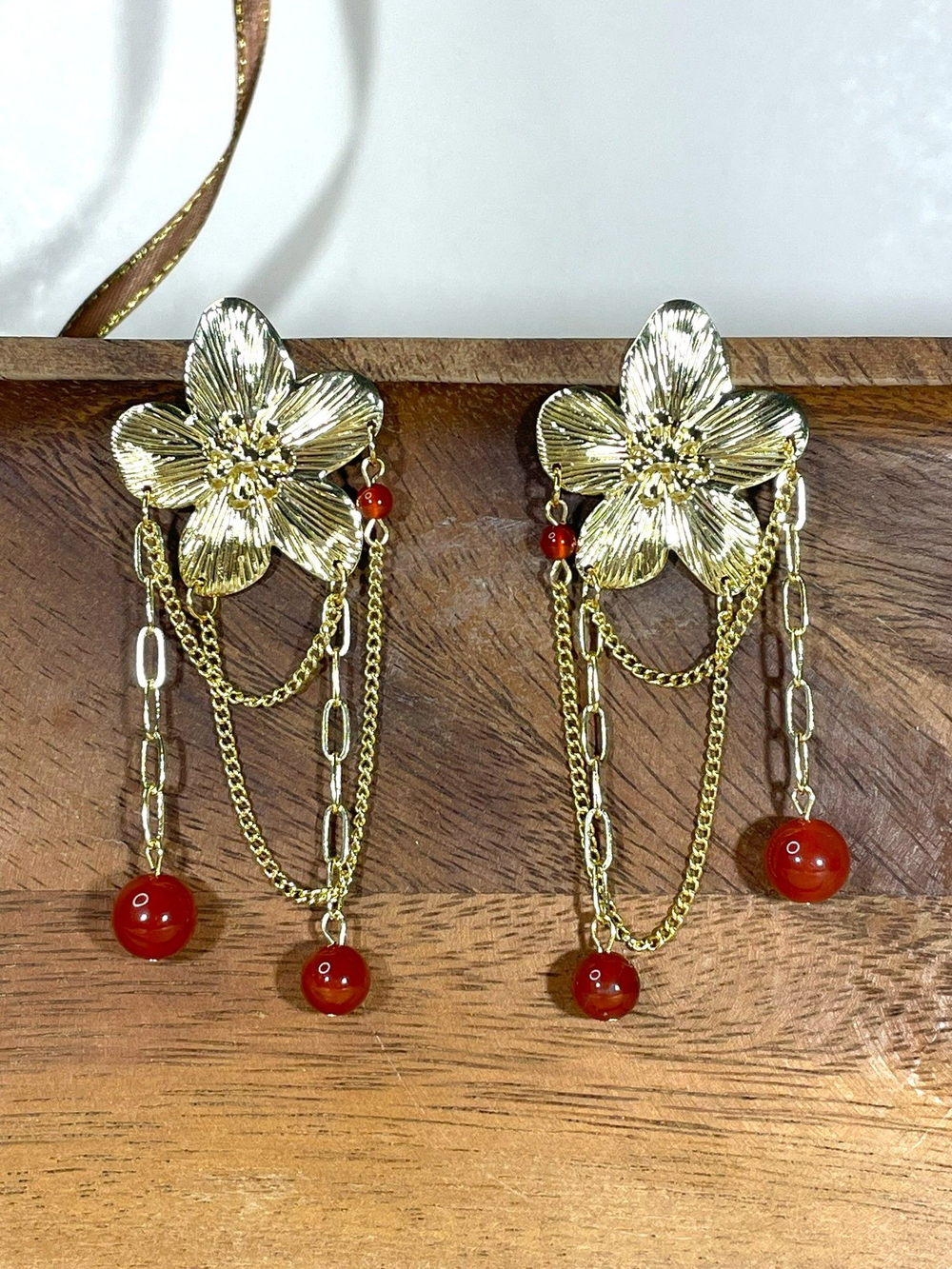 Серьги Сакура с сердоликом