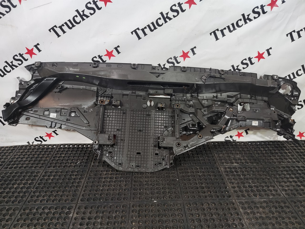 Накладка торпедо 2023г