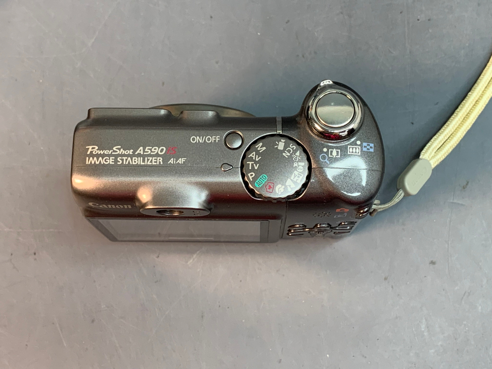 Canon PowerShot A590 IS