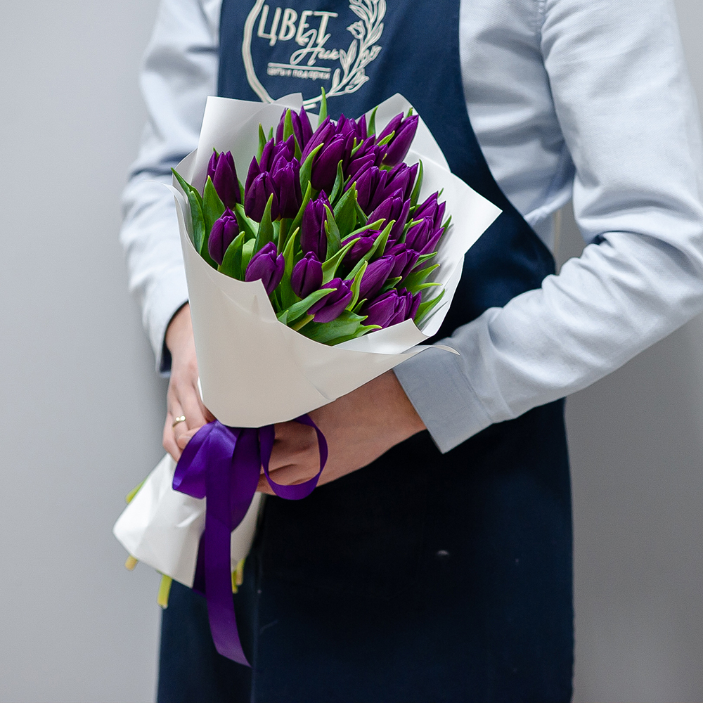 Фиолетовые тюльпаны