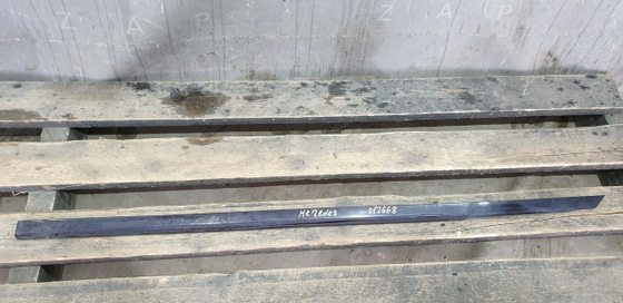 Молдинг двери передней левой Mercedes C (W205) 14-23 Б/У Оригинал A2057204131