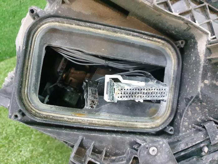 Битая Фара левая Mercedes GLA x156 (2017-2020) LED