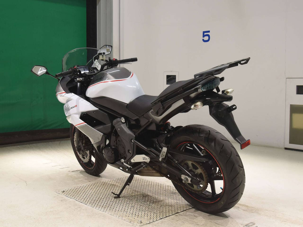 Kawasaki Ninja 400R 2013