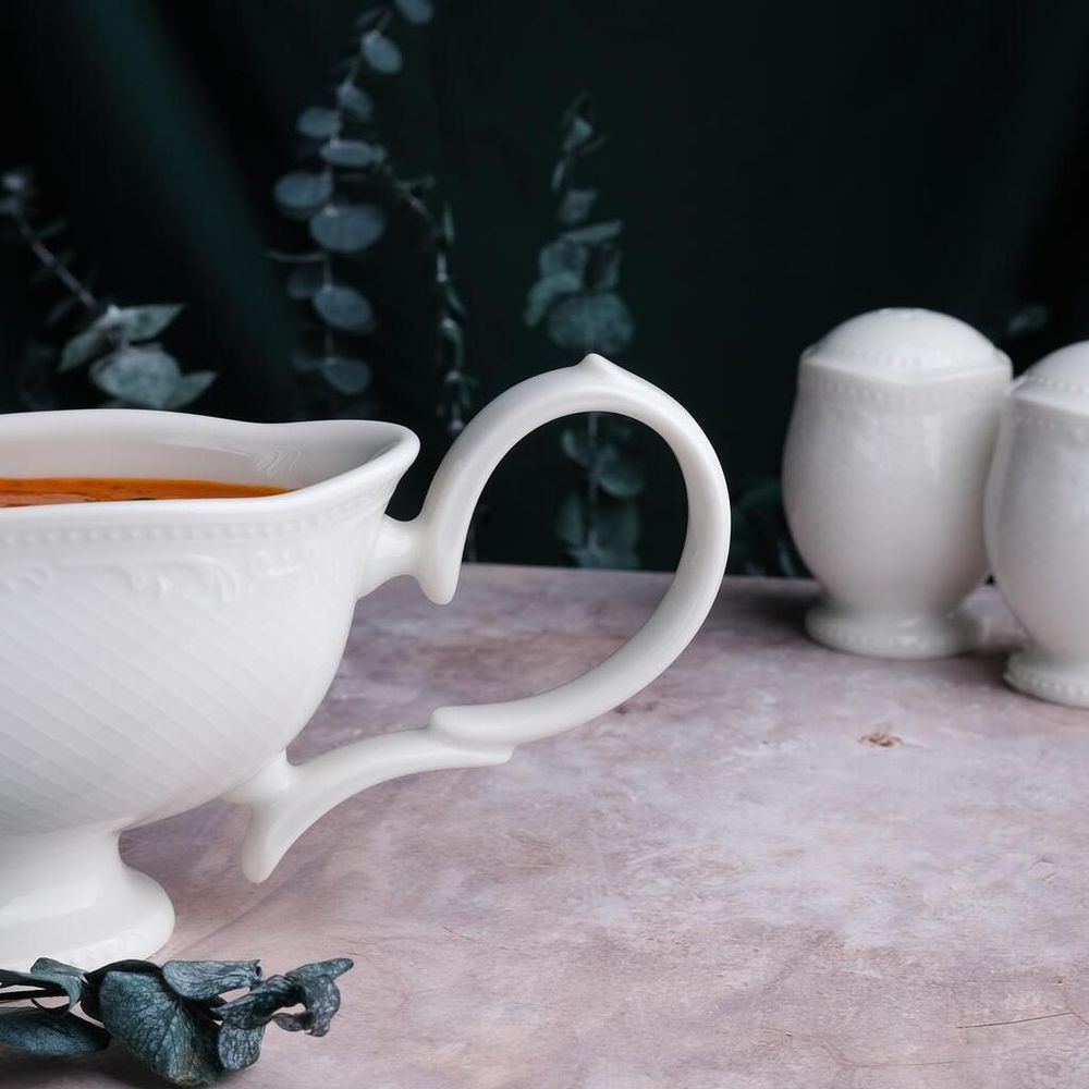 Соусник 350 мл 18,8*7,8 см h8,1 см с ручкой фарфор Aristocrat Noble [1]