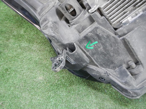 Фара левая Range Rover Vogue 4 (2012-2017) ксенон