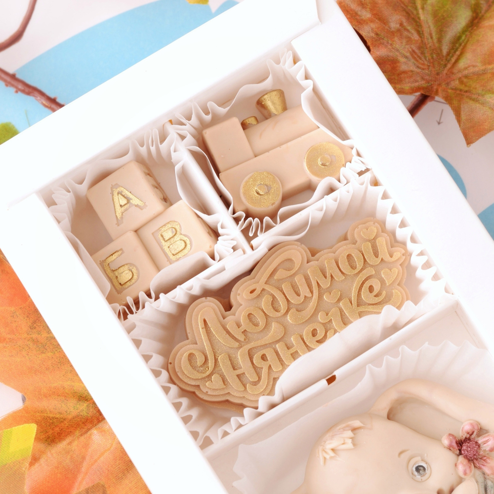 Подарочный набор "Любимой нянечке" /  Шоколад ручной работы