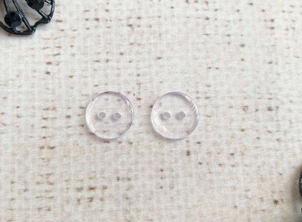 Пуговицы, d 1,8 см, 2 прокола, прозрачный