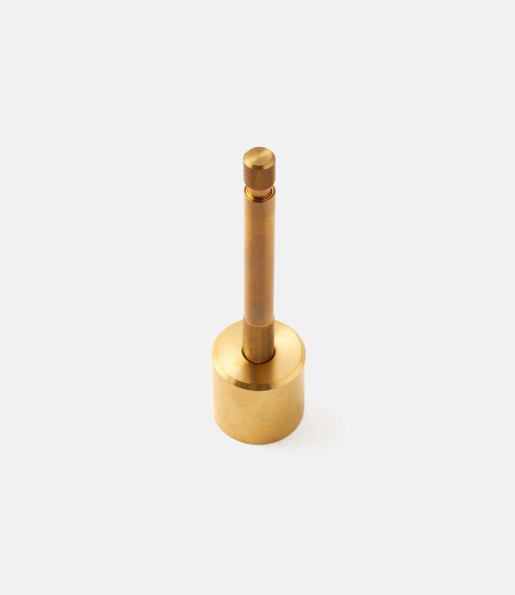 Wingback Pen Holder Brass — подставка для ручки