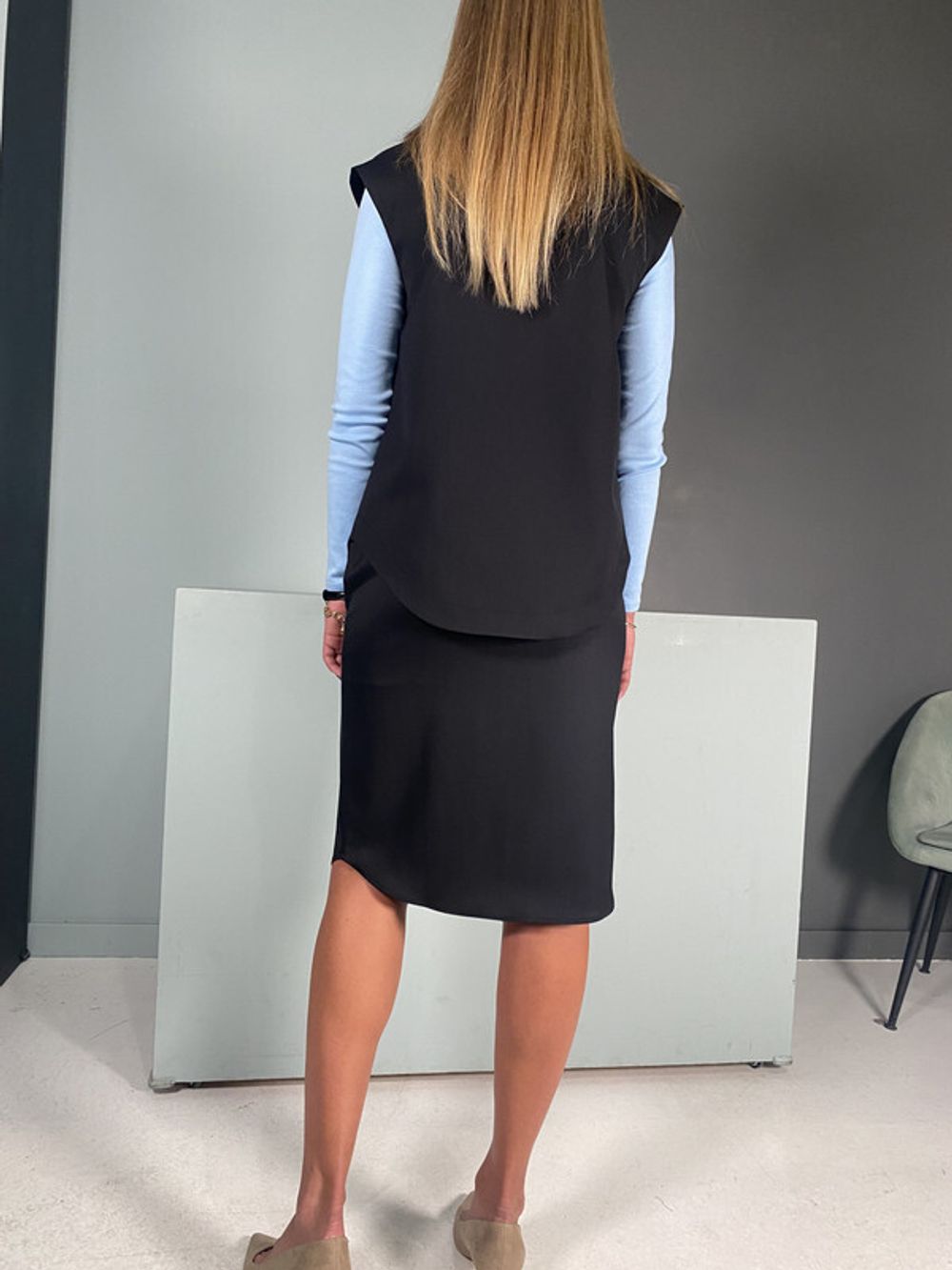 Жилет чёрный шерсть