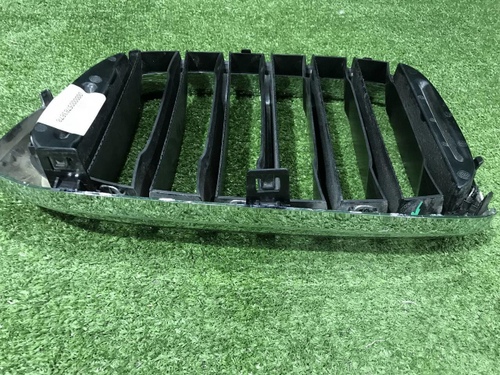 Решетка радиатора правая BMW X3 G01 X4 G02 (2017-2021)