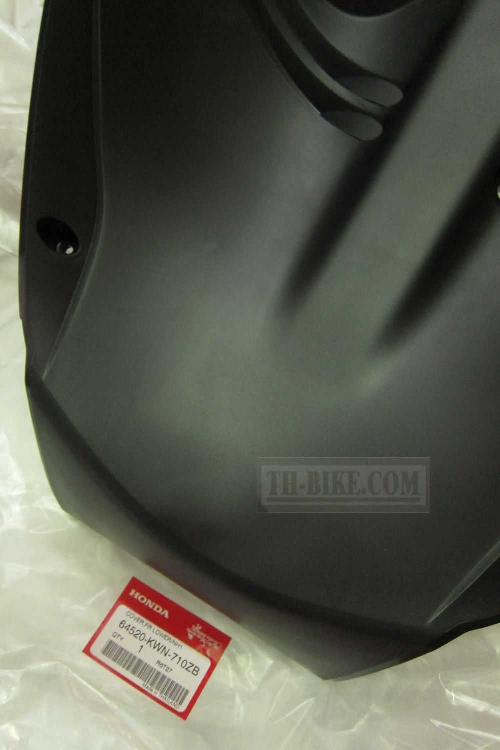 64520-KWN-710ZB. COVER, FR. LOWER *NH1*