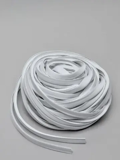 Вставка заглушка для натяжного потолка, 20 м, белая / плинтус ленточный для маскировки стыков в ванной, кухне и комнате