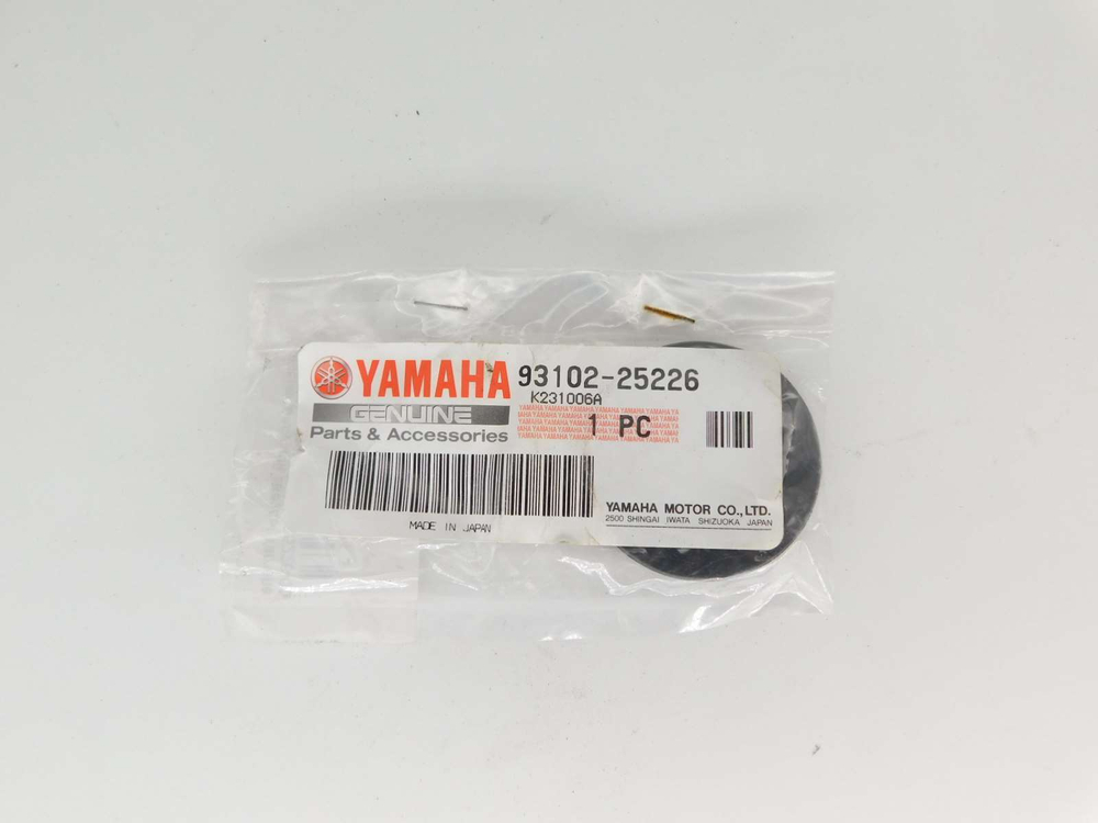 сальник ведущей звезды Yamaha TT-R250 TT250R 93102-25226-00