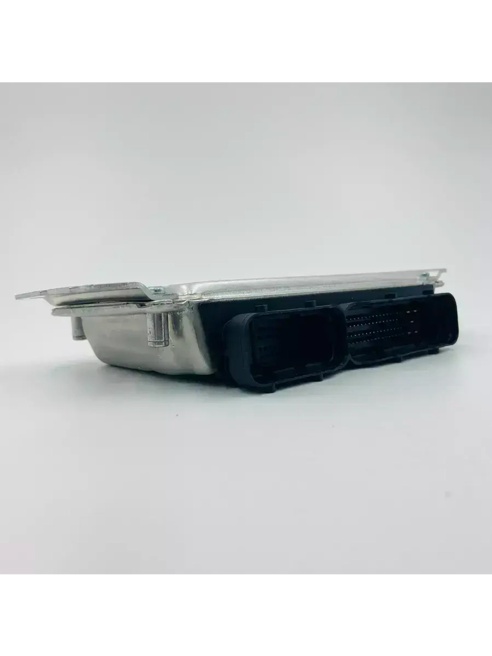 Контроллер (ЭБУ) 21114-1411020-40 ВАЗ 2110 - 2112 BOSCH