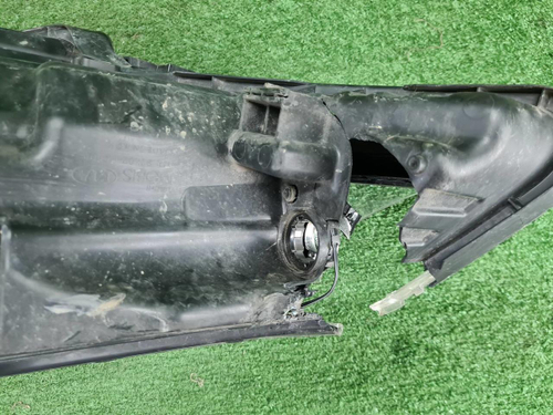 Битая Фара правая Kia Rio 4 (2020-н.в.) галоген